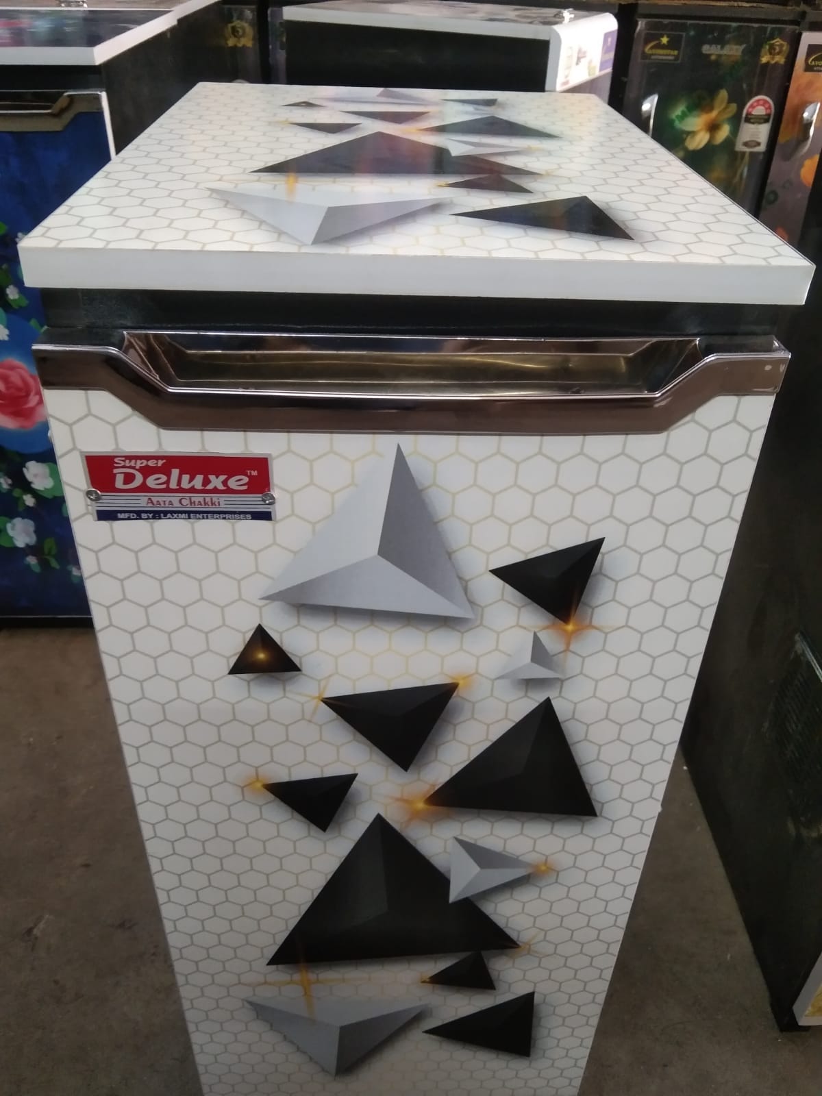 Open Stool Aata Chakki